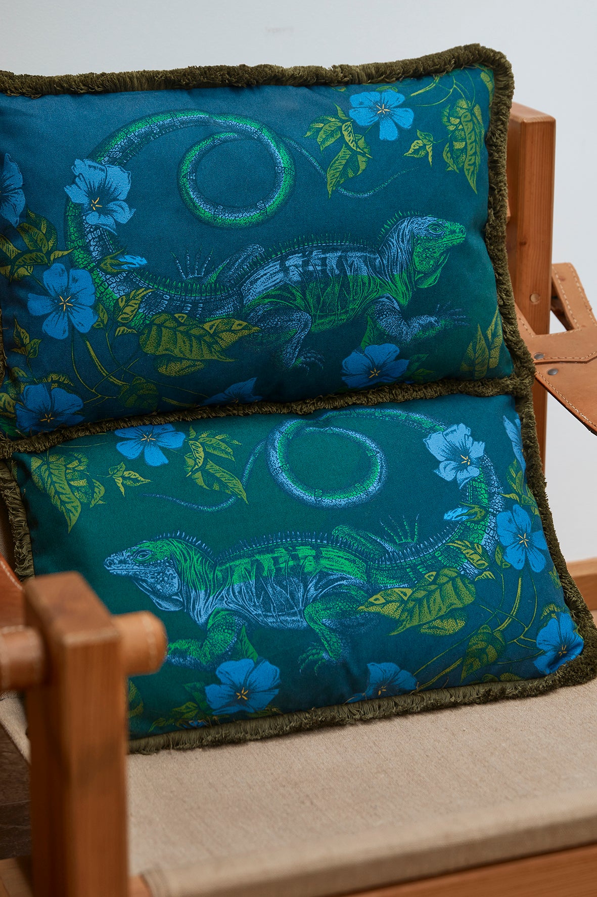 Iguana Organic Cushion